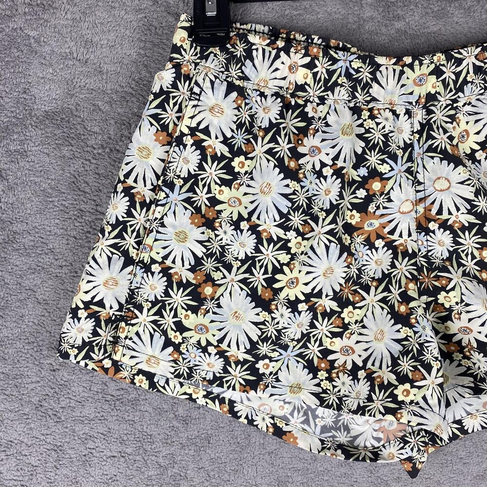Patagonia Shorts Womens XS Barely Baggies Black Daisy Floral Summer Y2K Festival - Picture 2 of 13